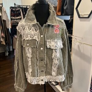 POL BEAUTIFUL JACKET WITH LACE AND EMBROIDERY NWT